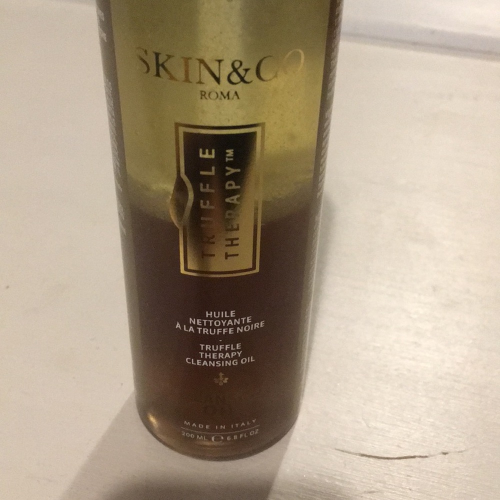 Skin & co cleansing oil